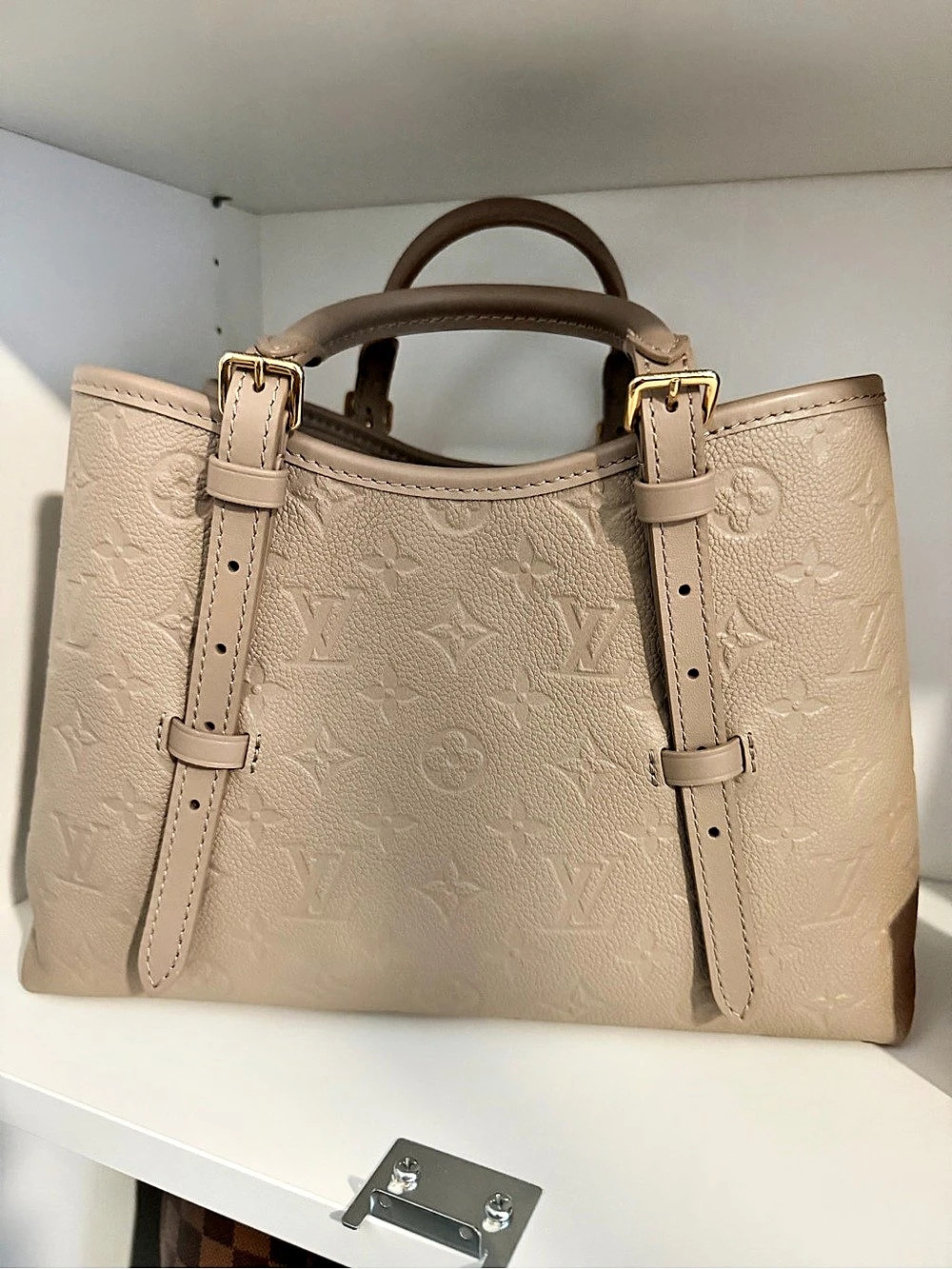 Louis Vuitton Babylone PM- turtledove color